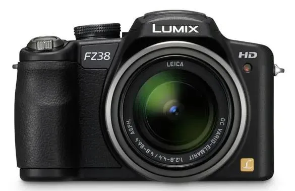 Фотоаппарат Panasonic Lumix DMC-FZ38