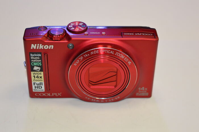 Фотоаппарат Nikon Coolpix S8200 Ресейл Фотоаппарат Nikon Coolpix S8200 Ресейл