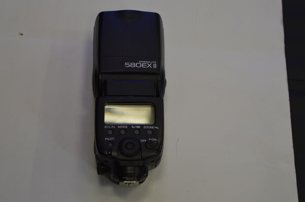 Вспышка Canon Speedlite 580EX II Ресейл