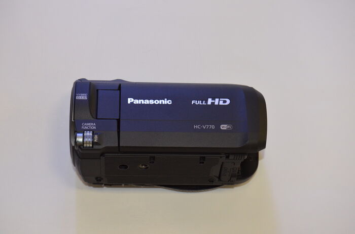 Видеокамера PANASONIC HC-V770, черный Ресейл