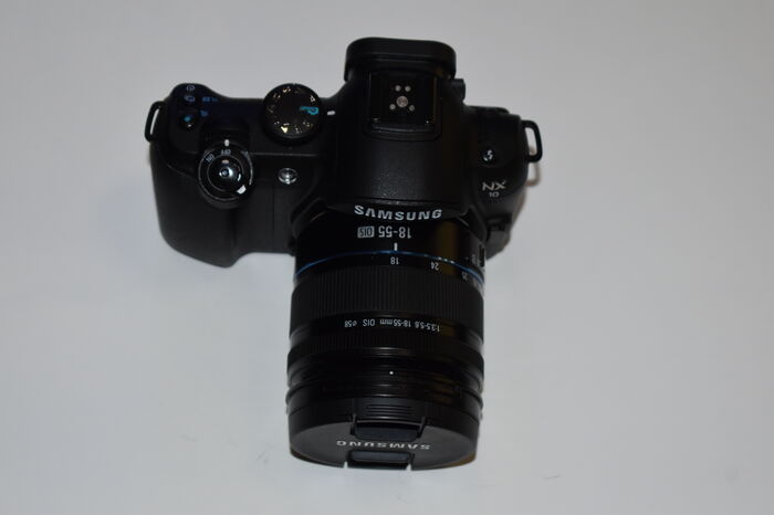 Фотоаппарат Samsung NX10 Kit Ресейл