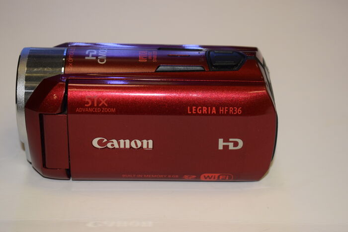 Видеокамера Canon LEGRIA HF R36 Red Ресейл