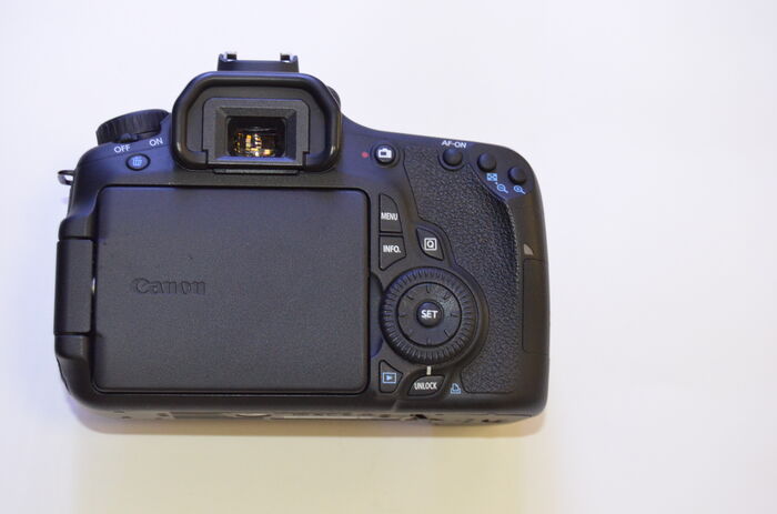 Фотоаппарат Canon 60D Body Ресейл