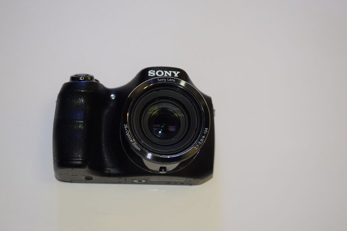 Фотоаппарат Sony Cyber-shot DSC-H200 черный Ресейл