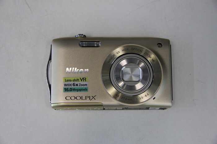 Фотоаппарат Nikon Coolpix S3300 Ресейл