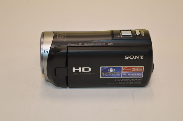 Видеокамера Sony HDR-CX330E,черный Ресейл