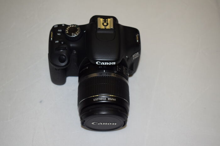 Фотоаппарат Canon EOS 550D Kit 18-55mm IS Ресейл