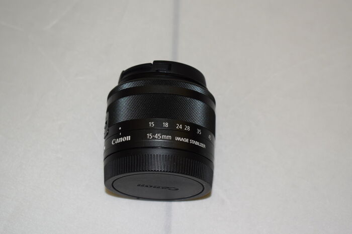 Объектив Canon EF-M 15-45mm f/3.5-6.3 IS STM Ресейл