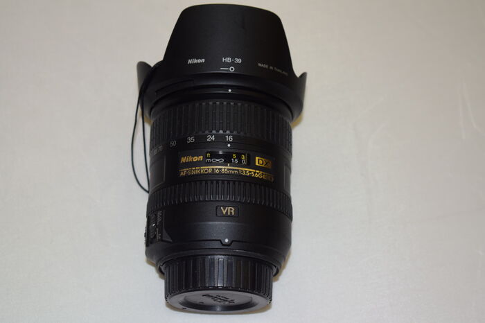 Объектив  16-85mm f/3.5-5.6G ED VR AF-S DX Nikkor Ресейл