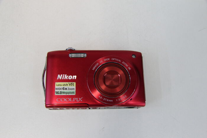 Фотоаппарат Nikon Coolpix S3300,красный Ресейл