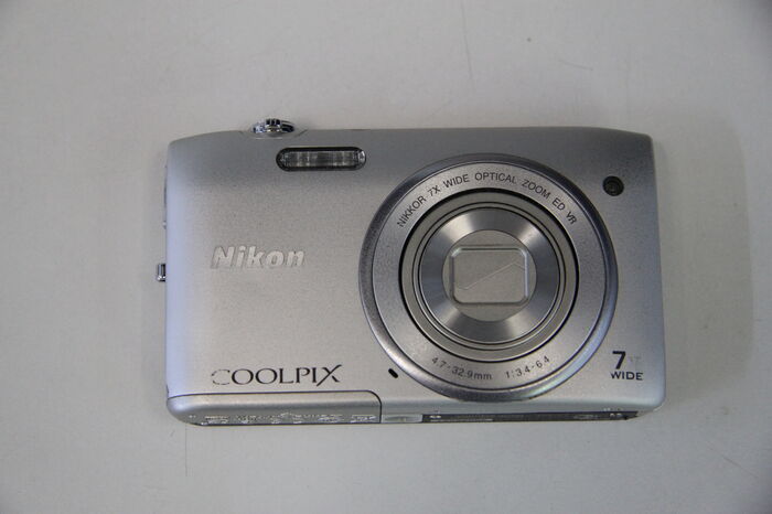 Фотоаппарат Nikon Coolpix S3500 Ресейл